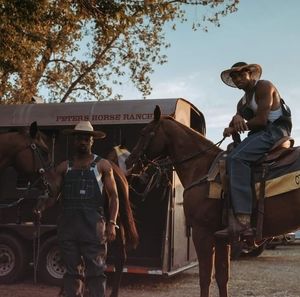 Meet your Posher, Flossy